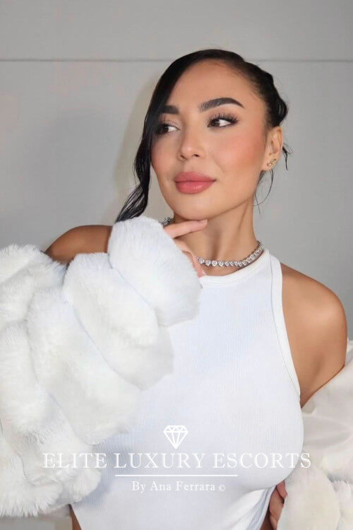 Adriana - Elite Escorts Mallorca