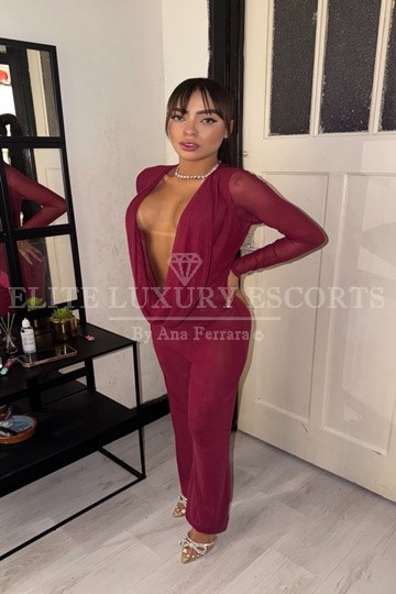 Escort-Juliana-15