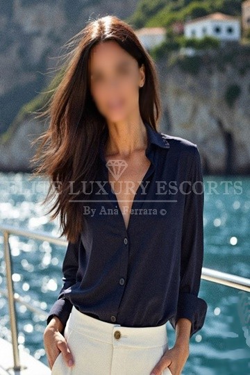 Escort-Adriana-01